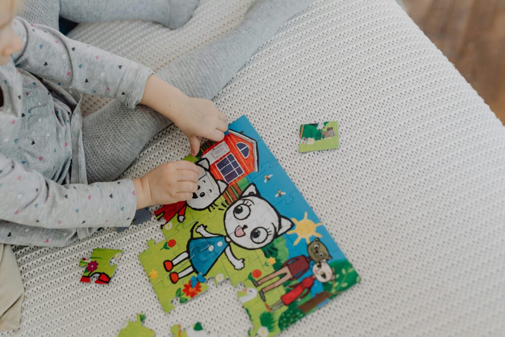 Ce model de puzzle este potrivit pentru vârsta copilului tău Ce model de puzzle este potrivit pentru vârsta copilului tău