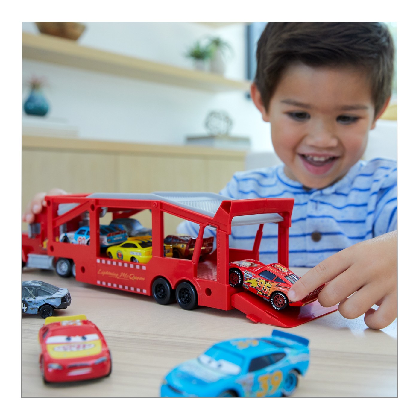 CARS TRANSPORTATORUL MACK - imagine 5