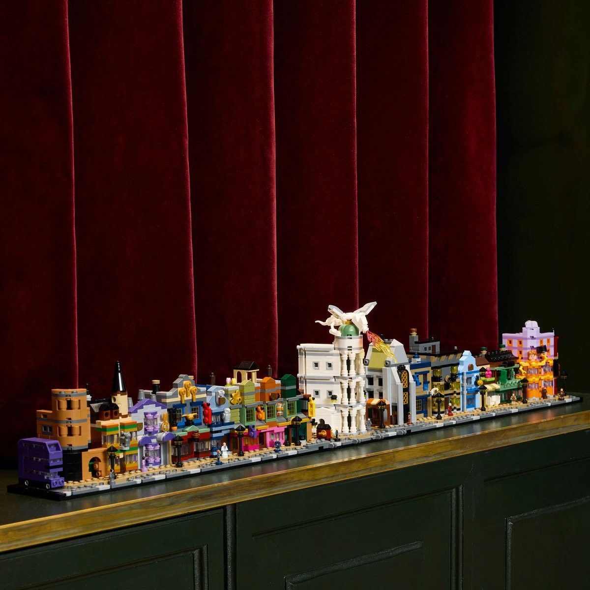LEGO HARRY POTTER TM MAGAZINE VRAJITORESTI PE DIAGON ALLEY 76444 - imagine 5