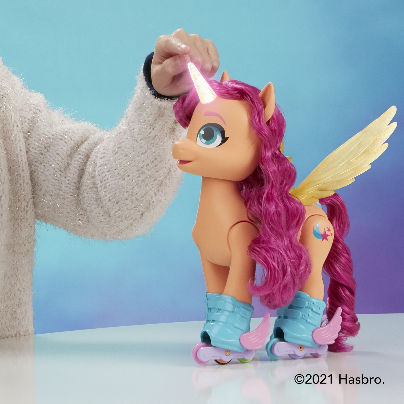 MY LITTLE PONY CANTA SI PATINEAZA CU SUNNY - imagine 6