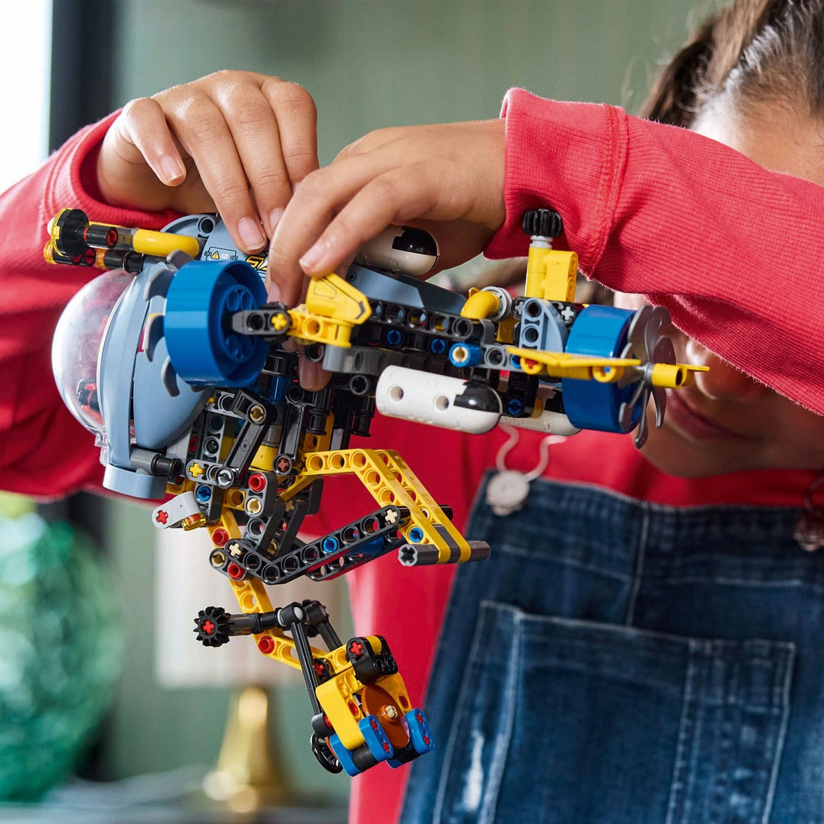 LEGO TECHNIC SUBMARIN DE CERCETARE 42201 - imagine 7