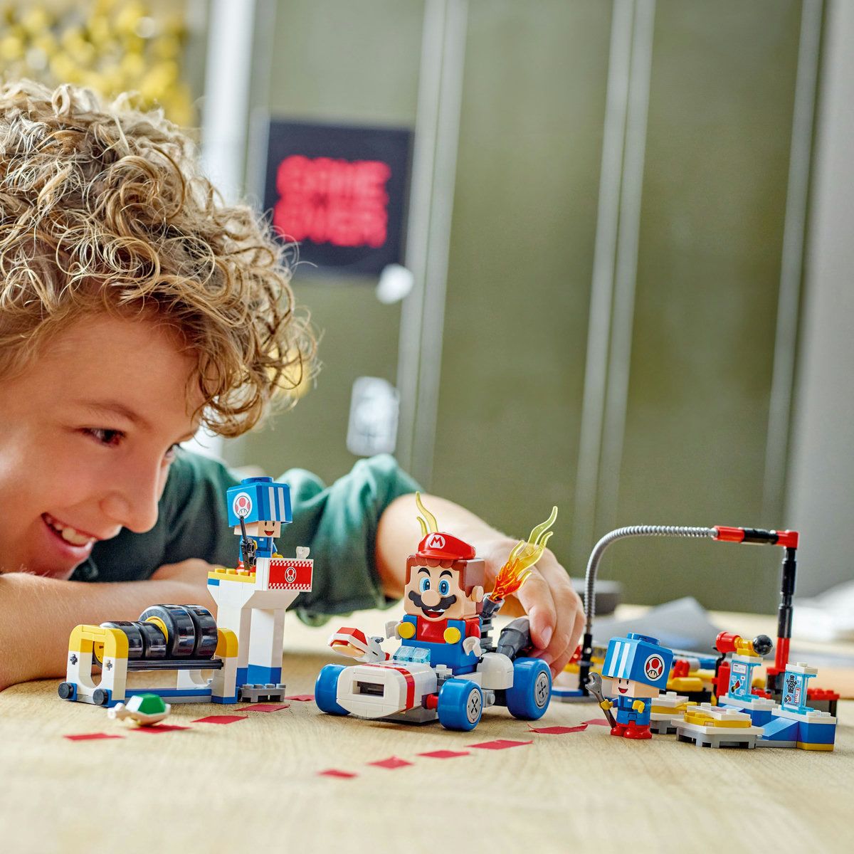 LEGO SUPER MARIO MARIO KART GARAJUL LUI TOAD 72035 - imagine 3