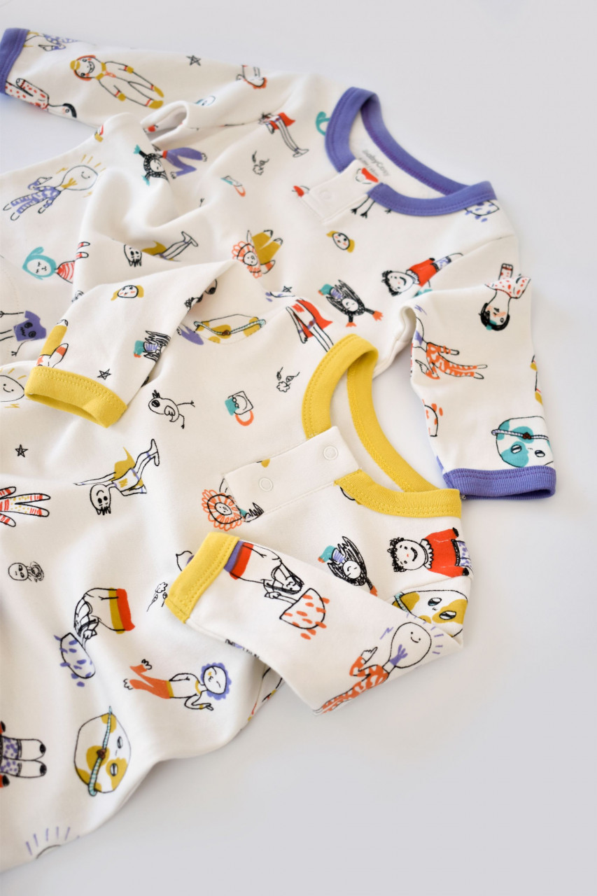 Set 2 salopetele cu maneca lunga si pantaloni lungi - 100%bumbac organic - Galben si Mov, BabyCosy - imagine 2