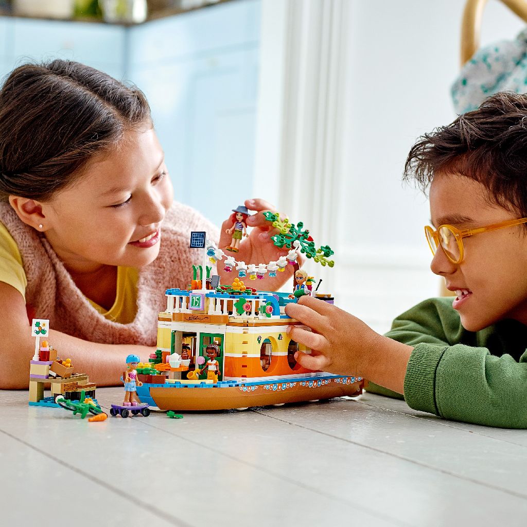 LEGO FRIENDS CASUTA PLUTITOARE 41702 - imagine 4