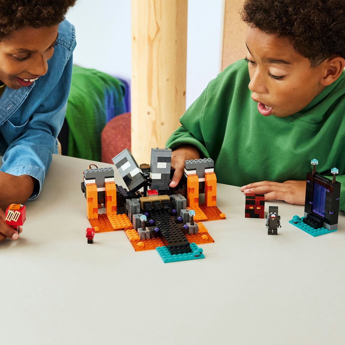 LEGO MINECRAFT LUPTA CU WITHER 21590 - imagine 4