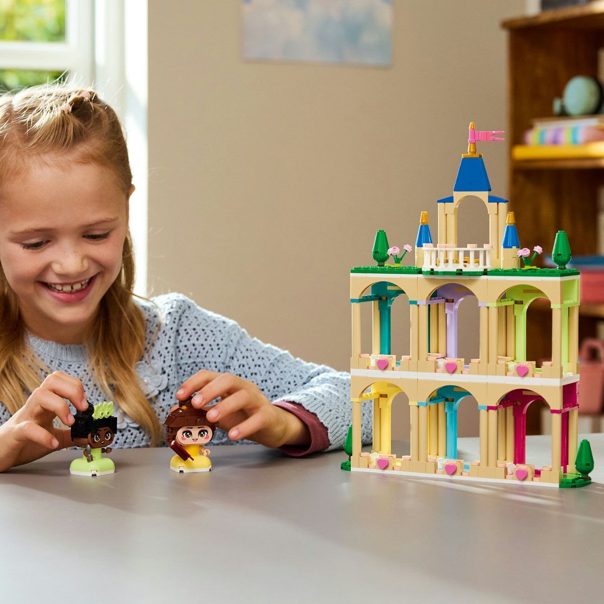 LEGO DISNEY PRINCESS MINIPRINTESELE BELLE SI TIANA LA CASTEL 43291 - imagine 4
