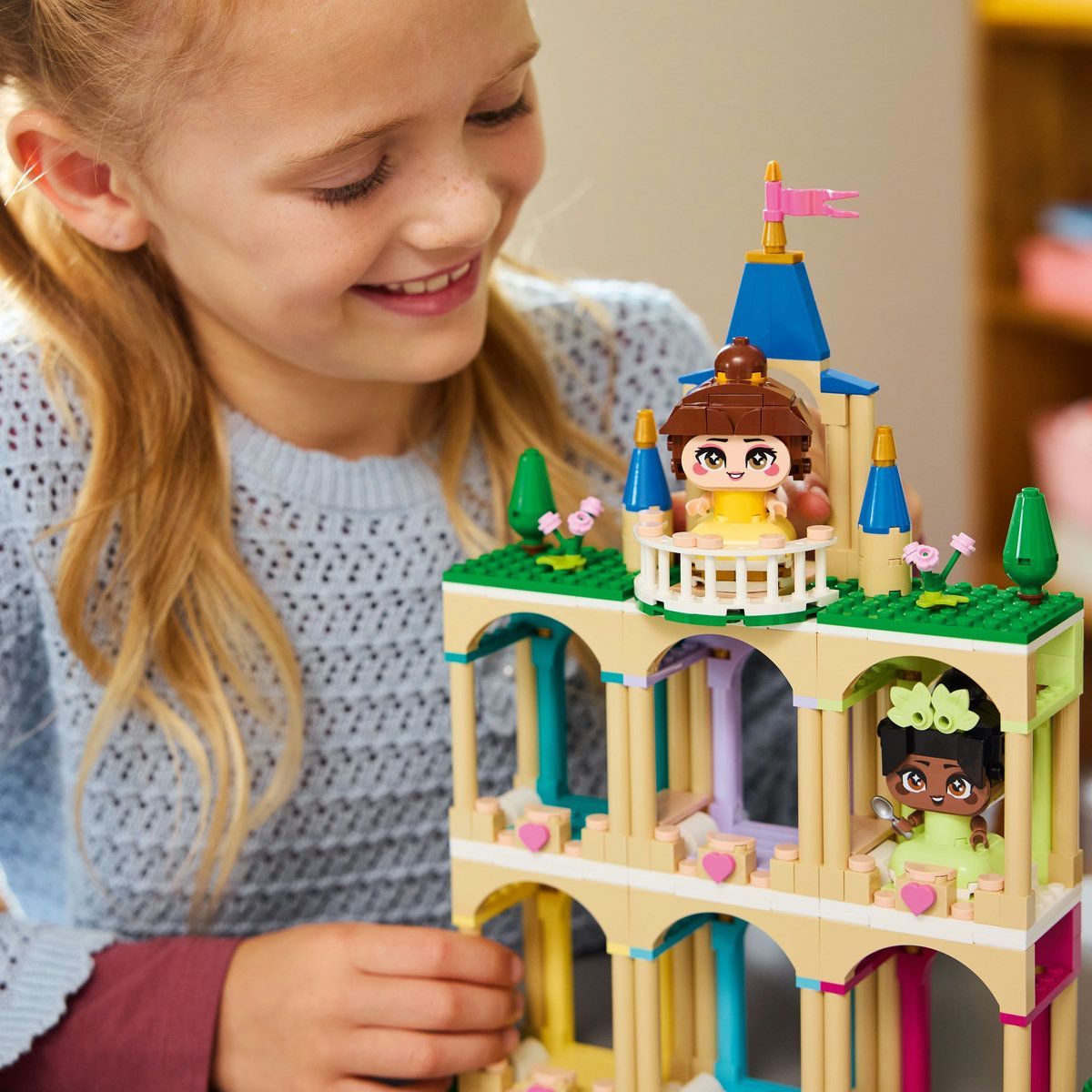 LEGO DISNEY PRINCESS MINIPRINTESELE BELLE SI TIANA LA CASTEL 43291 - imagine 6